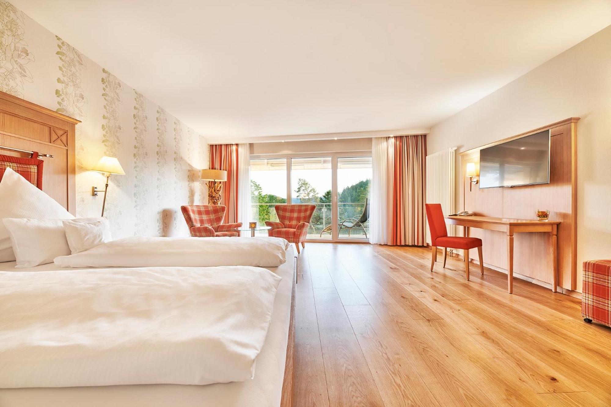Hotel Kronelamm Im Schwarzwald Bad Teinach-Zavelstein Eksteriør billede