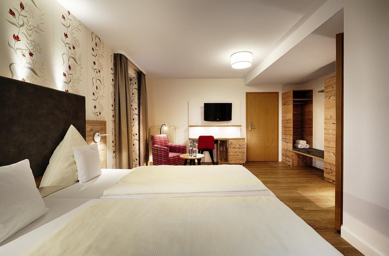 Hotel Kronelamm Im Schwarzwald Bad Teinach-Zavelstein Eksteriør billede